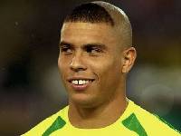 Hồ Sơ Cầu Thủ: Ronaldo Nazario Người Ngoài Hành Tinh